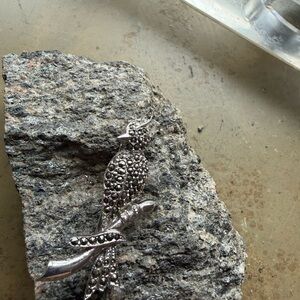 Elegant Sterling  Silver Brooch Vintage. Crested Bird